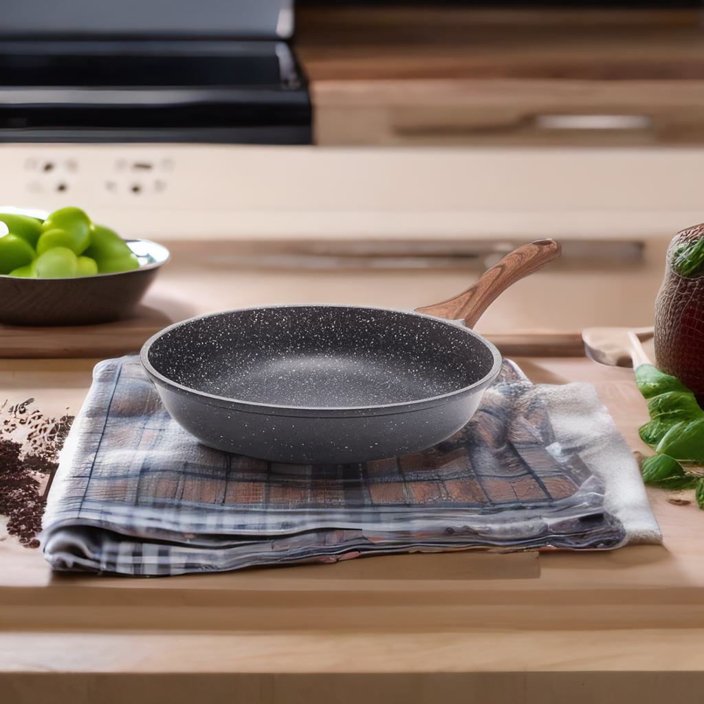 Amazon’s Choice vs. Best Seller: Which Nonstick Frying Pan is Right for Your Kitchen?